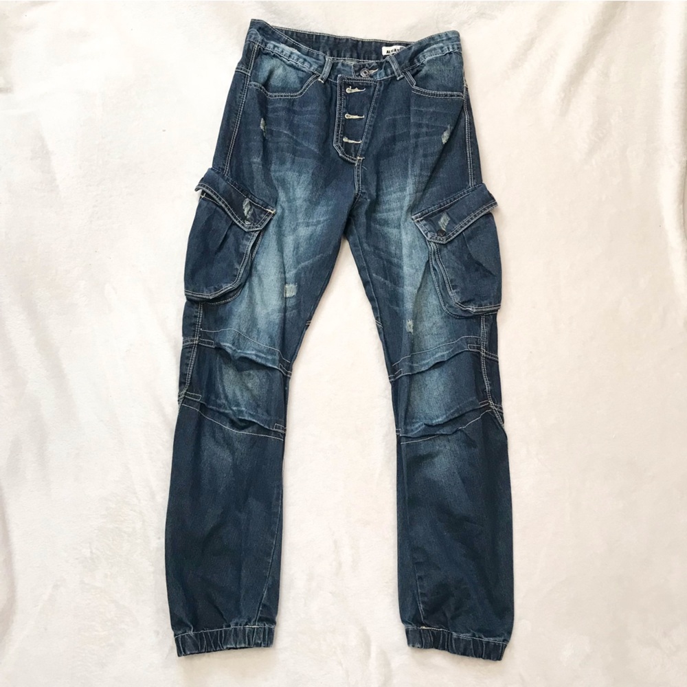 Men’s ALWAYS designer jeans unique style cargo pockets and rounded stitching